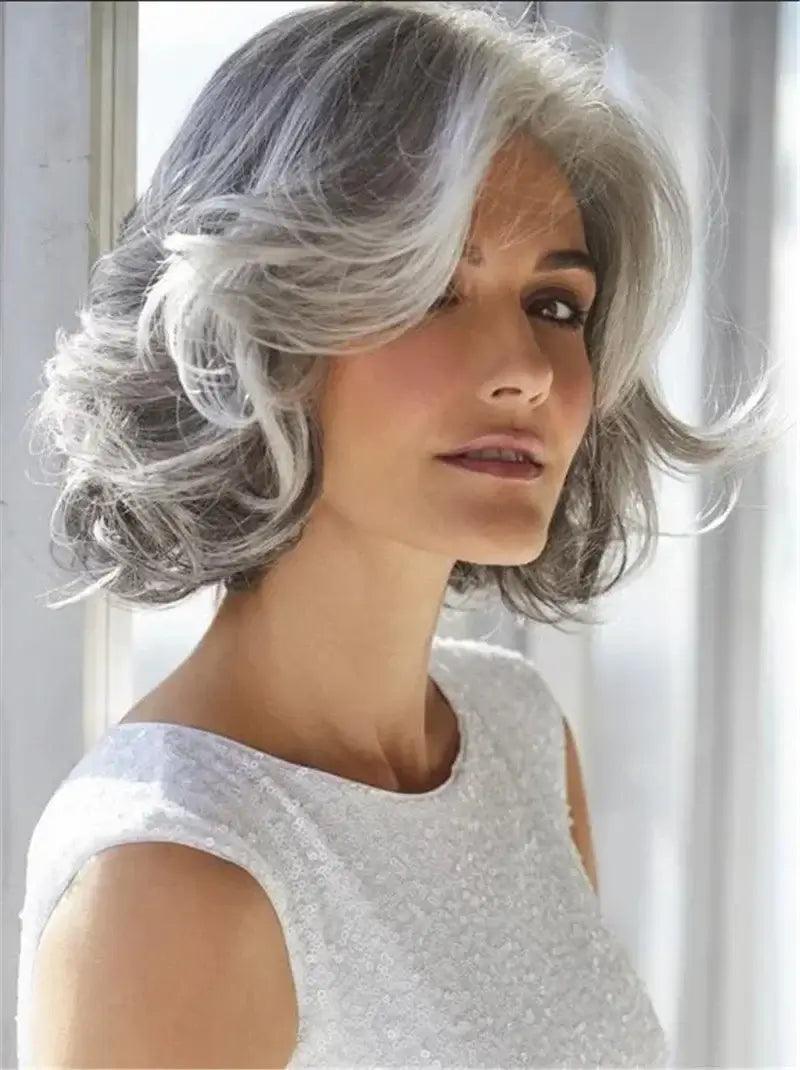 Short gray wavy wig - Heat resistant synthetic fiber, modern style, and lasting comfort. Ideal for all occasions - Anellace Short gray wavy wig - Heat resistant synthetic fiber, modern style, and lasting comfort. Ideal for all occasions - Anellace