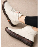 Comprar bota feminina cano curto couro sintético com forro pelúcia e velcro barato ou em promoção