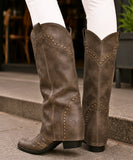 Comprar bota texana feminina cano longo couro sintético rebites metálicos bico fino salto bloco western barata em promoção DAFITI