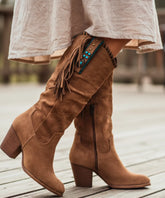 Comprar bota texana feminina com franjas e salto bloco estilo country confortável e elegante em oferta exclusiva barato VIZZANO