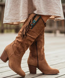 Comprar bota texana feminina com franjas e salto bloco estilo country confortável e elegante em oferta exclusiva barato VIZZANO