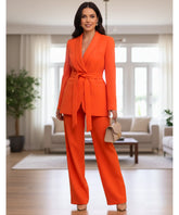 Blazer feminino com faixa e calça flare em alfaiataria moderna em promoção ZARA