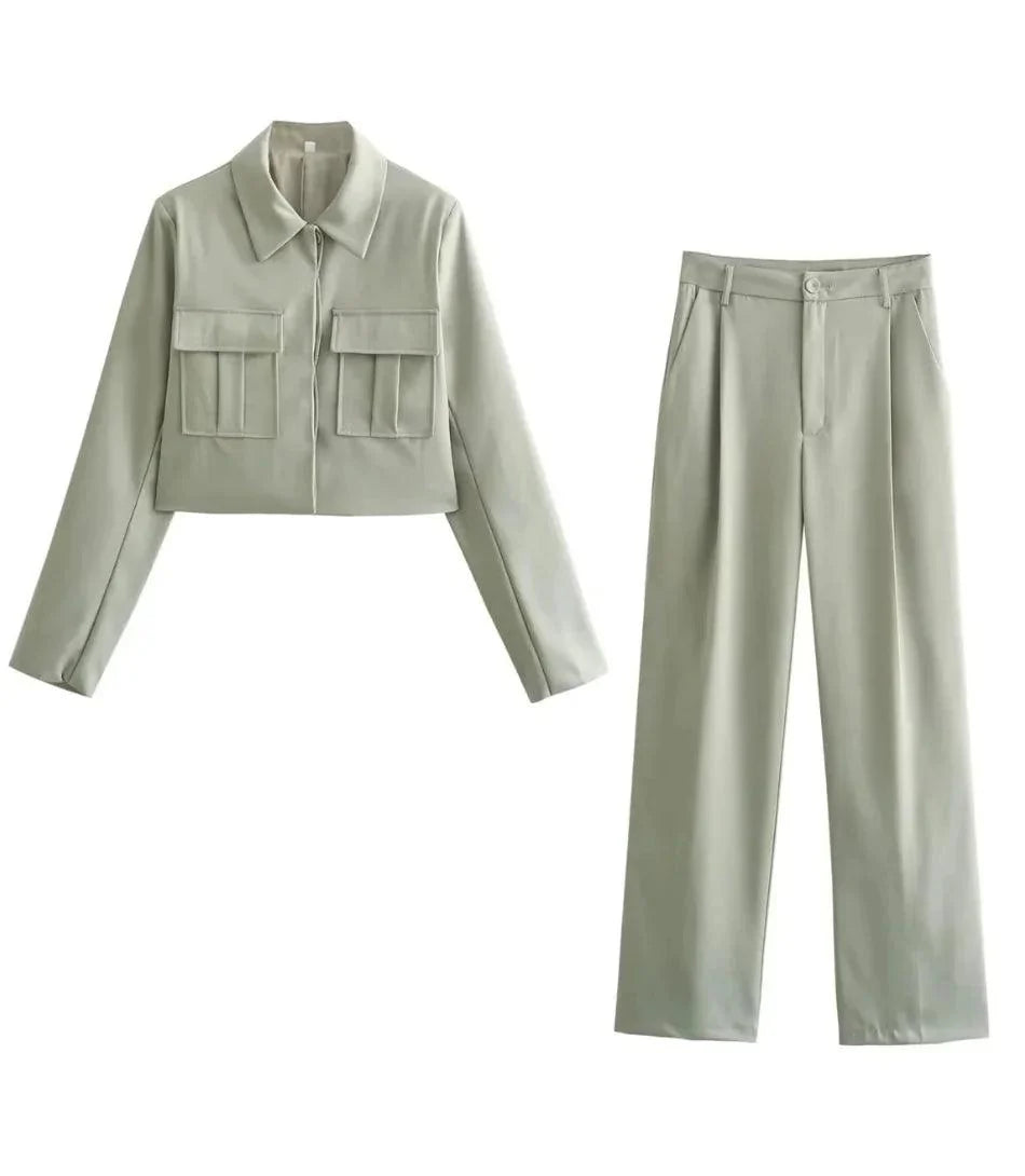 Comprar Conjunto Feminino Alfaiataria com Blazer Cropped de Linho Bege ZARA
