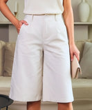 Comprar Bermuda Feminina branco Soltinha Algodão Cintura Alta com Bolsos Funcionais comprar online ZARA
