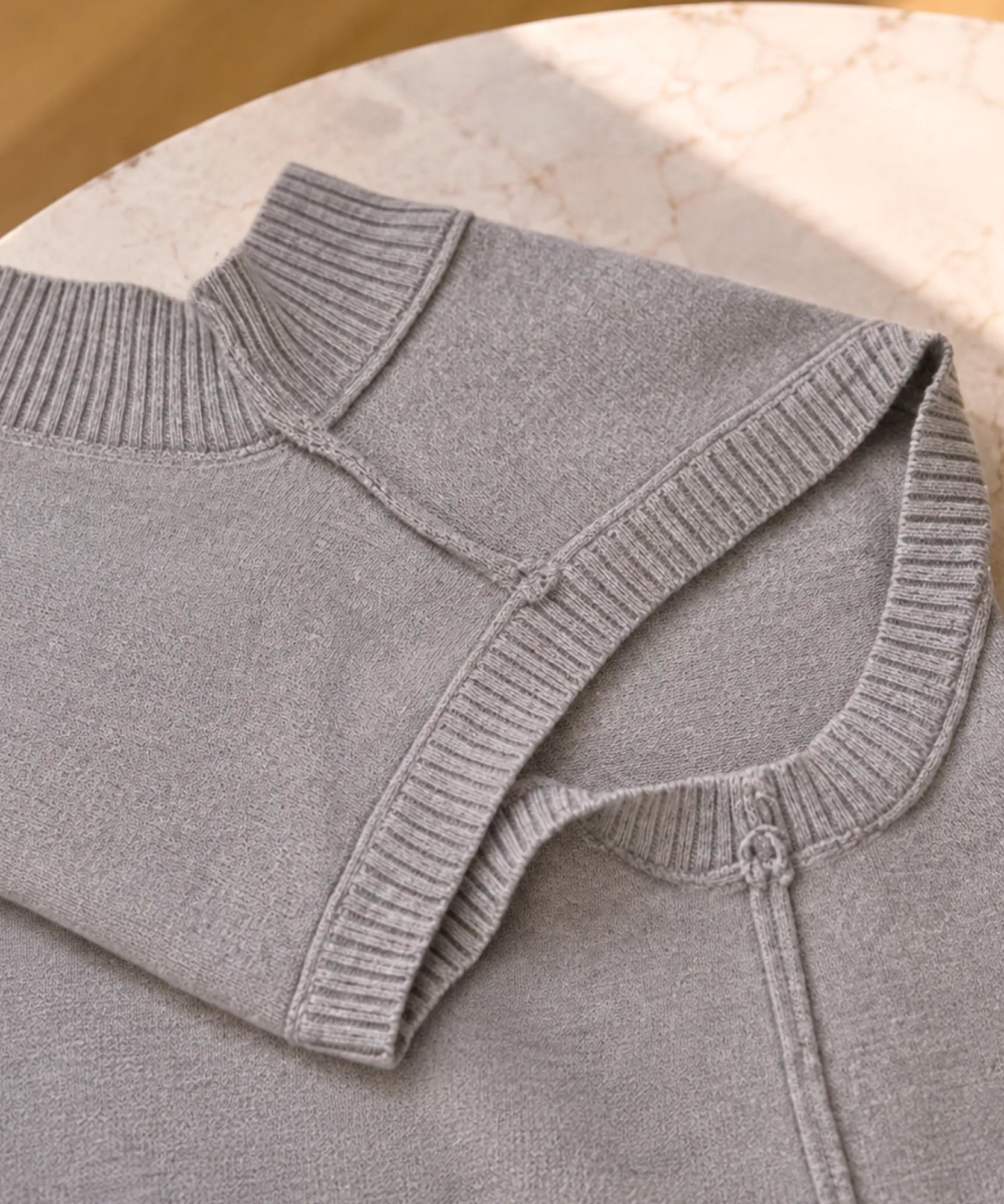 Women's oversized ribbed sweater vest in Light Grey