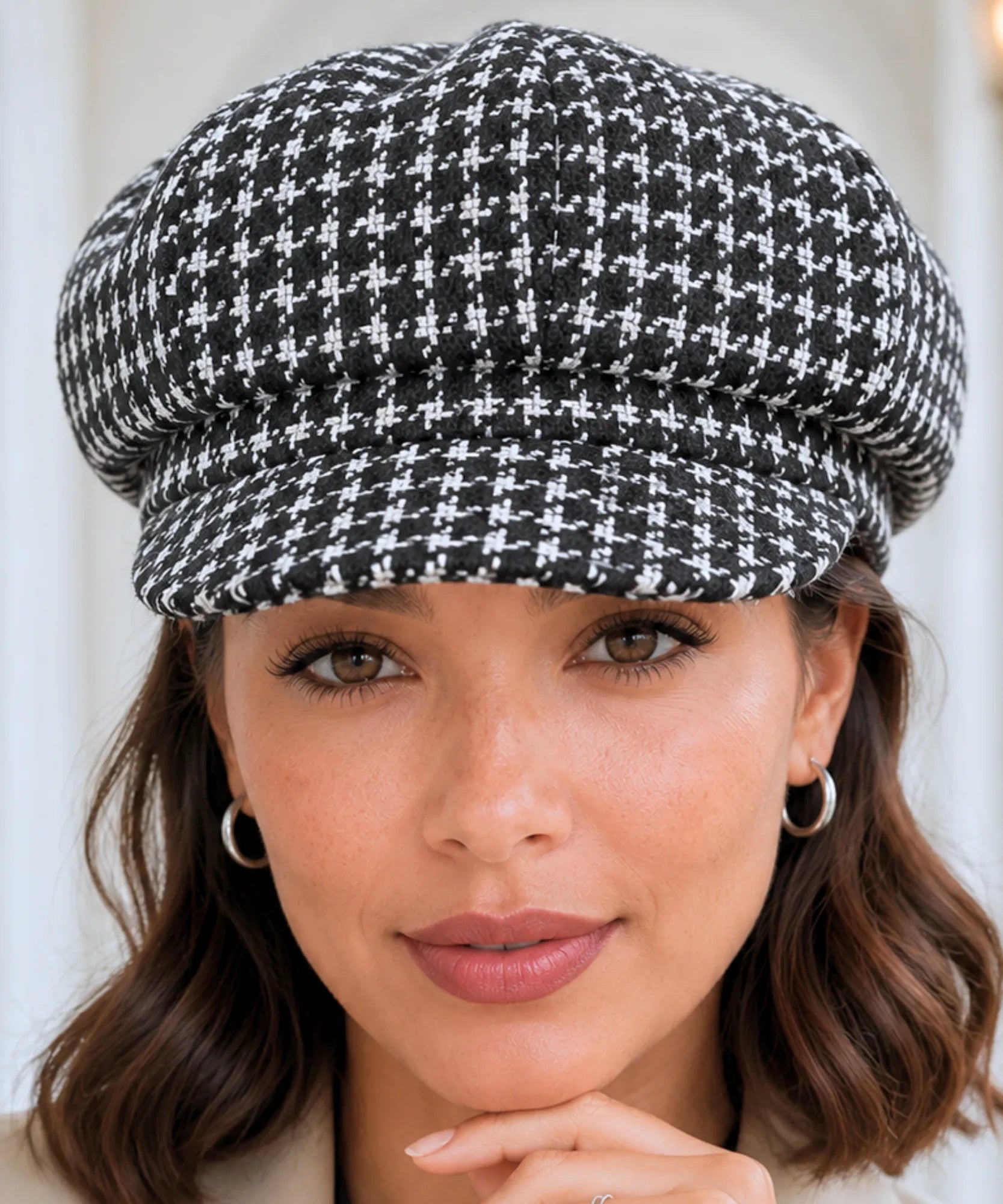 Women's Black and White Houndstooth Wool Newsboy Cap