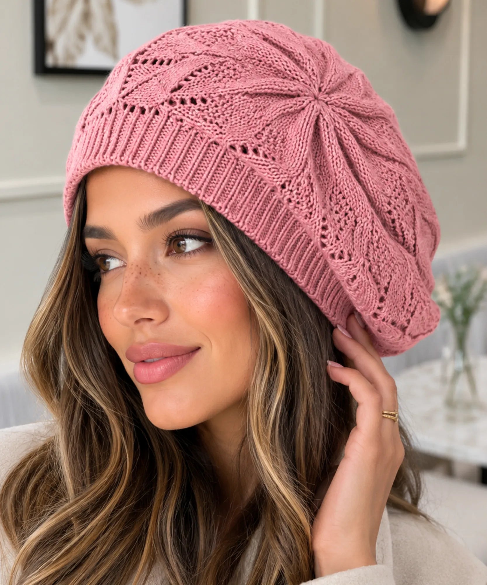 Women's Pink Openwork Knit French Beret