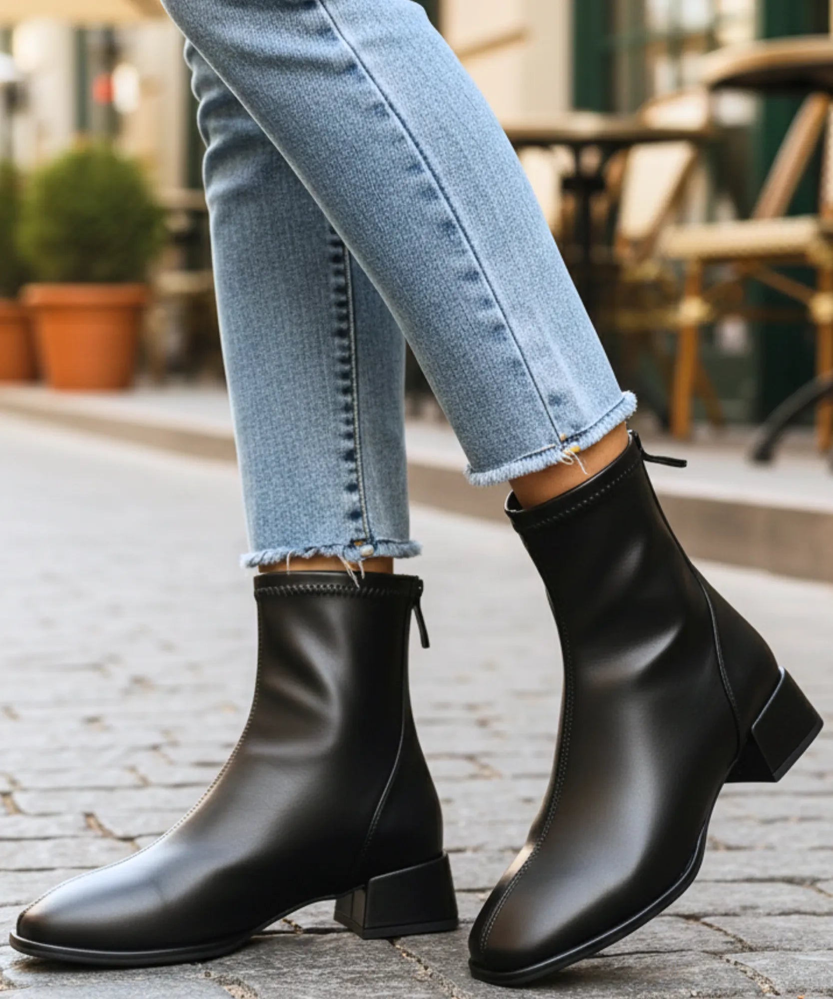 Comprar bota bico quadrado feminina cano curto couro sintético stretch salto bloco promoção AREZZO