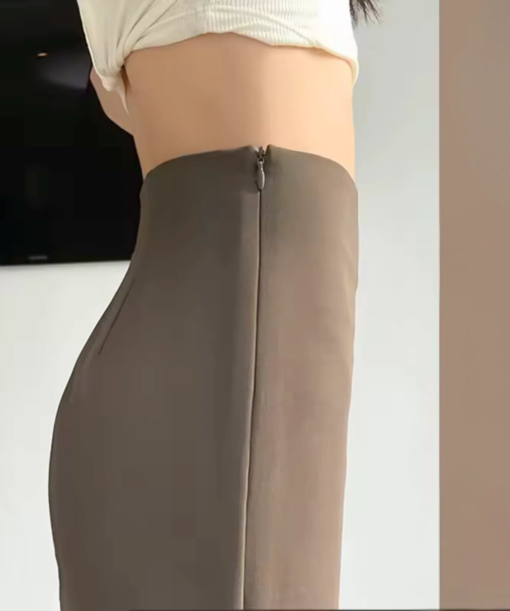 Comprar calça wide leg feminina marrom cintura alta tecido leve respirável modelagem ampla confortável barato ou em promoção ZARA 