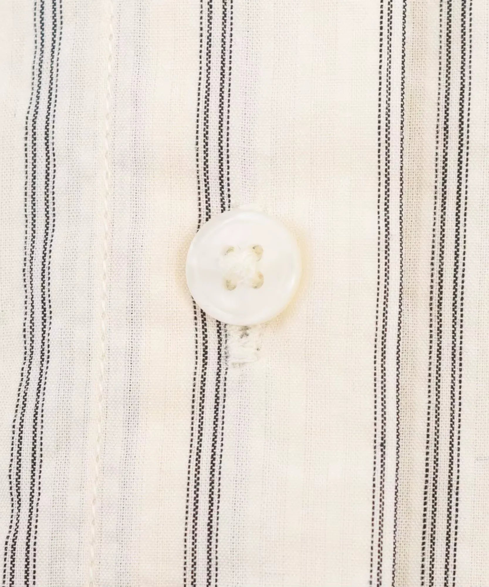 Ivory oversized striped shirt with neck tie