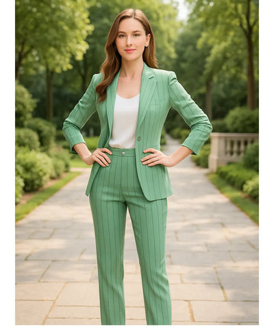 Comprar conjunto alfaiataria feminino verde com blazer risca de giz e calça reta elegante para trabalho ou eventos em promoção ZARA
