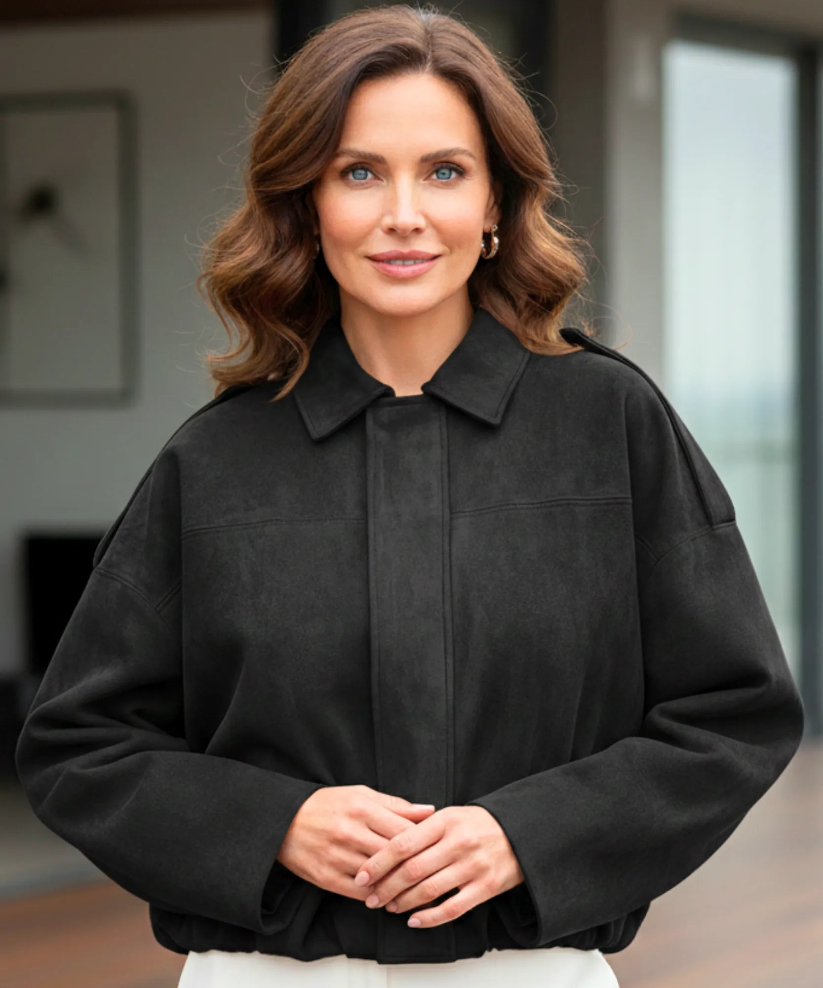 Women's oversized suede jacket in black