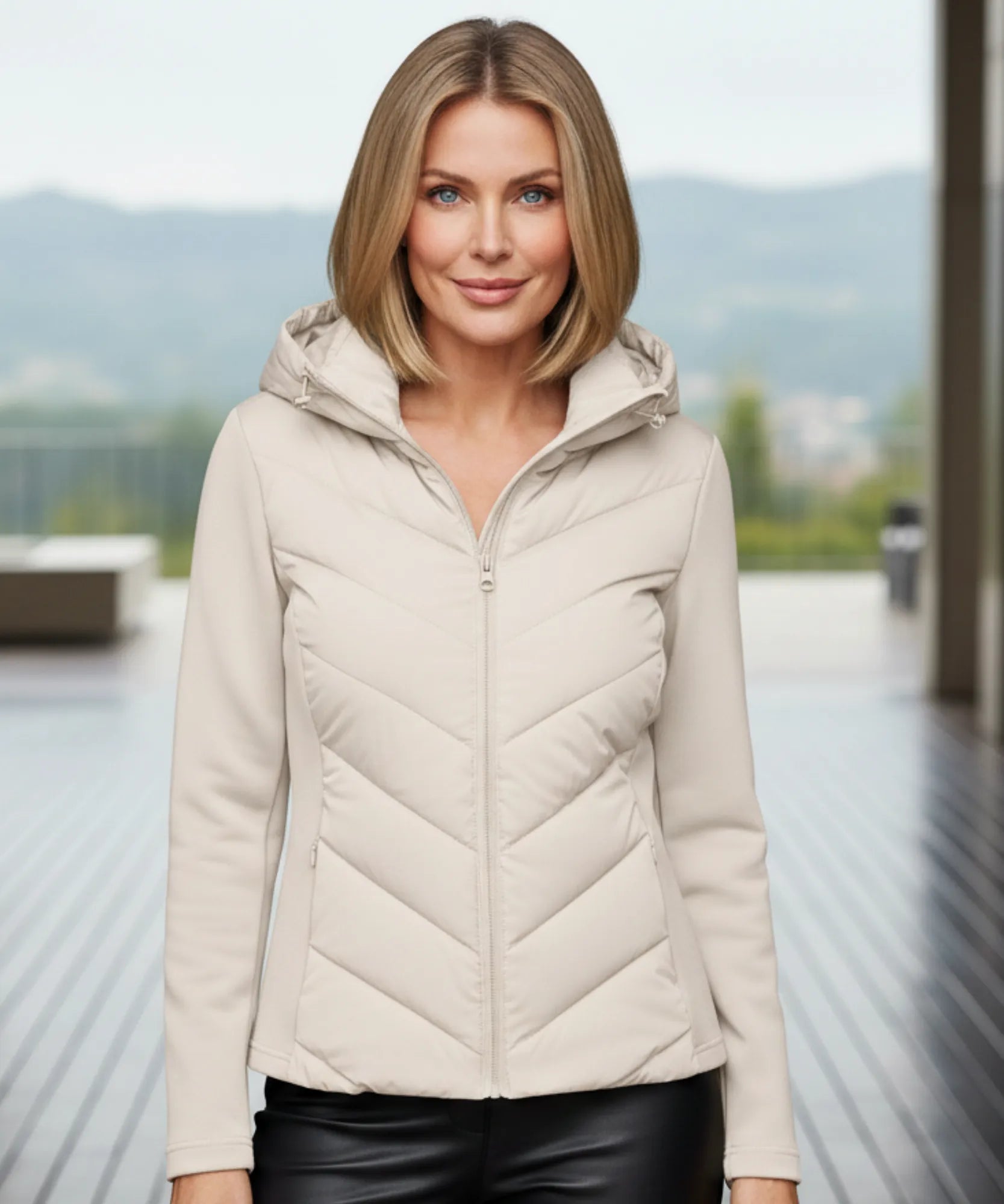 Women's waterproof puffer jacket in white, detail view