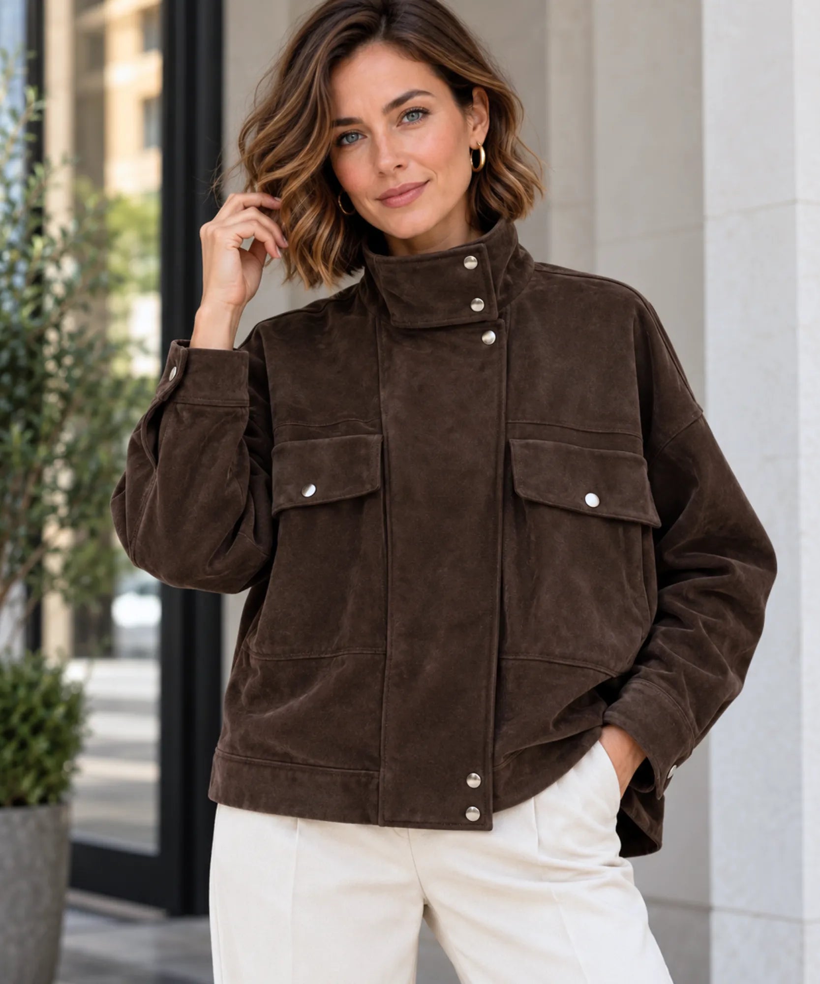 Women's brown suede jacket with long sleeves, casual outfit