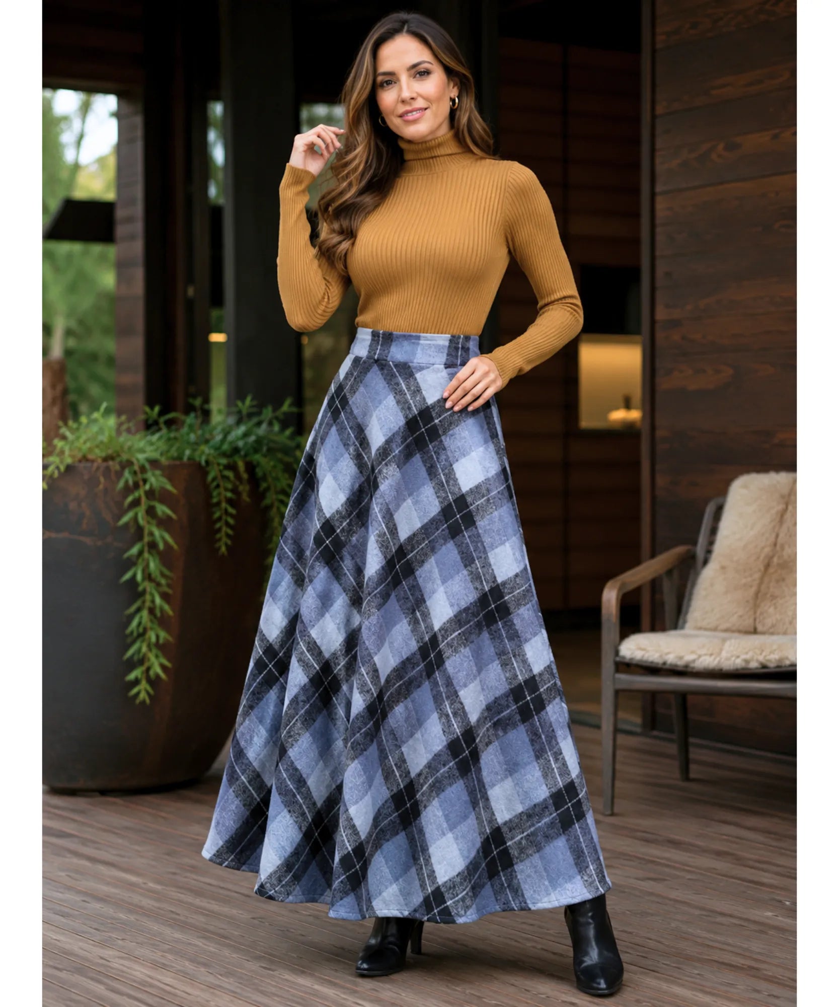 Women's wool plaid maxi skirt, waist and pocket detail